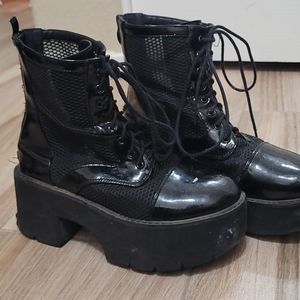 Platform boots